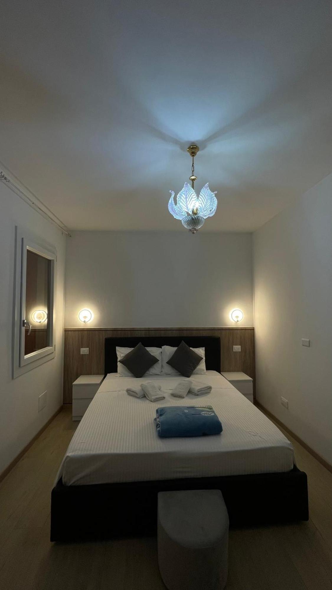 Casa Laguna Escape